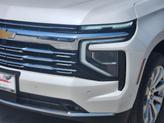 Thumbnail of 2025 Iridescent Pearl Tricoat Chevrolet Suburban