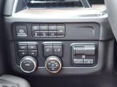 Thumbnail of 2025 Iridescent Pearl Tricoat Chevrolet Suburban