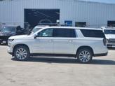 Thumbnail of 2025 Iridescent Pearl Tricoat Chevrolet Suburban