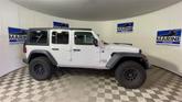 Thumbnail of 2018 Bright White Clearcoat Jeep Wrangler Unlimited