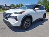Thumbnail of 2025 Everest White P Nissan Rogue