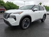 Thumbnail of 2025 Everest White P Nissan Rogue