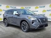 Photo of 2025 Gun Metallic Nissan Rogue
