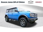Photo of 2023 Velocity Blue Metallic Ford Bronco