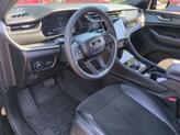 Thumbnail of 2023 Diamond Black Jeep Grand Cherokee
