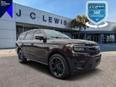Photo of 2023 Jewel Red Metallic Ford Expedition