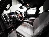 Thumbnail of 2022 Diamond Black Crystal Pearlcoat RAM 1500