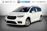 Photo of 2022 Bright White Clearcoat Chrysler Pacifica