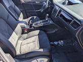 Thumbnail of 2018 Blue Porsche Macan