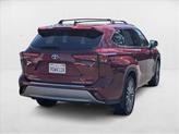 Thumbnail of 2022 Ruby Flare Pearl Toyota Highlander