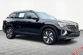 Photo of 2024 Deep Black Pearl Volkswagen Atlas