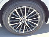 Thumbnail of 2025 Eminent Wht Prl Lexus ES 300h