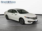 Thumbnail of 2017 White Orchid Pearl Honda Accord