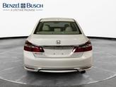 Thumbnail of 2017 White Orchid Pearl Honda Accord