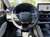 Thumbnail of 2025 Celestial Silver Metallic Toyota Highlander