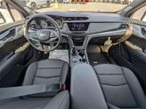 Thumbnail of 2025 Crystal White Tricoat Cadillac XT5