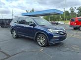 Photo of 2017 Blue Honda Pilot