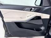 Thumbnail of 2022 Black Sapphire Metallic BMW X7