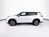 Thumbnail of 2025 White Diamond Mitsubishi Outlander