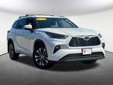 Thumbnail of 2022 White Toyota Highlander