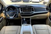 Thumbnail of 2016 Creme Brulee Mica Toyota Highlander