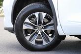 Thumbnail of 2024 Wind Chill Pearl Toyota Highlander