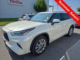 Thumbnail of 2021 Blizzard Pearl Toyota Highlander Hybrid