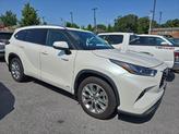 Thumbnail of 2021 Blizzard Pearl Toyota Highlander Hybrid