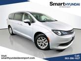 Photo of 2023 Silver Mist Clearcoat Chrysler Voyager