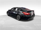 Thumbnail of 2016 Super Black Clearcoat Nissan Altima