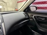 Thumbnail of 2016 Super Black Clearcoat Nissan Altima