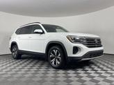 Thumbnail of 2025 Pure White Volkswagen Atlas
