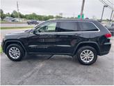 Thumbnail of 2022 Diamond Black Crystal Pearlcoat Jeep Grand Cherokee
