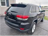 Thumbnail of 2022 Diamond Black Crystal Pearlcoat Jeep Grand Cherokee