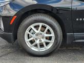 Thumbnail of 2022 Mosaic Black Metallic Chevrolet Equinox