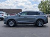 Thumbnail of 2022 Metallic Lincoln Nautilus