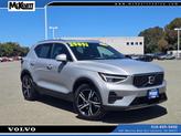 Photo of 2025 Vapour Grey Metallic Volvo XC40