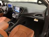 Thumbnail of 2026 Diamond Black Crystal Pearlcoat Chrysler Pacifica