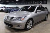 Photo of 2010 Platinum Metallic Hyundai Genesis