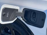 Thumbnail of 2024 Iridescent Pearl Tricoat Chevrolet Equinox EV