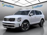 Thumbnail of 2025 Glacial White Pearl Kia Telluride