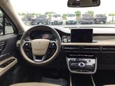 Thumbnail of 2022 Silver Radiance Metallic Lincoln Corsair