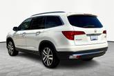 Thumbnail of 2017 White Diamond Pearl Honda Pilot