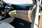 Thumbnail of 2017 White Diamond Pearl Honda Pilot