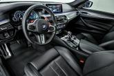 Thumbnail of 2019 Black Sapphire Metallic BMW M5