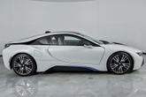Thumbnail of 2015 Crystal White Pearl Metallic w/ BMW i Frozen Blue Accent BMW i8