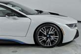 Thumbnail of 2015 Crystal White Pearl Metallic w/ BMW i Frozen Blue Accent BMW i8