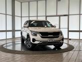 Thumbnail of 2023 Snow White Pearl Kia Seltos