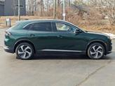 2025 VinFast VF 8 Eco