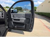 Thumbnail of 2016 Brilliant Black Crystal Pearlcoat RAM 1500